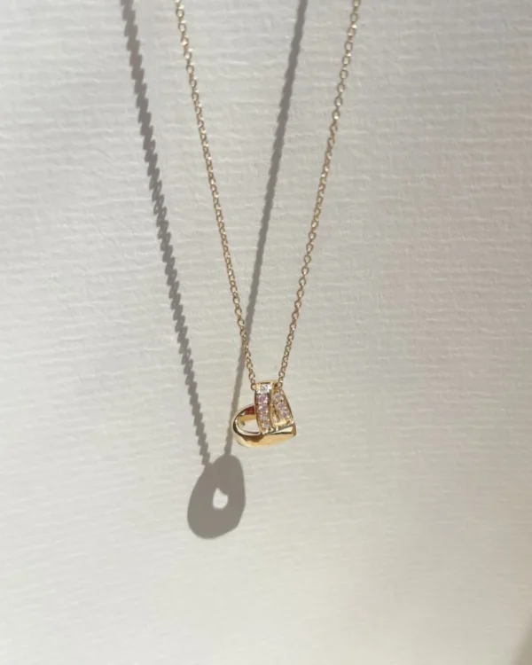 Collier geelgoud briljant 0,06 crt.