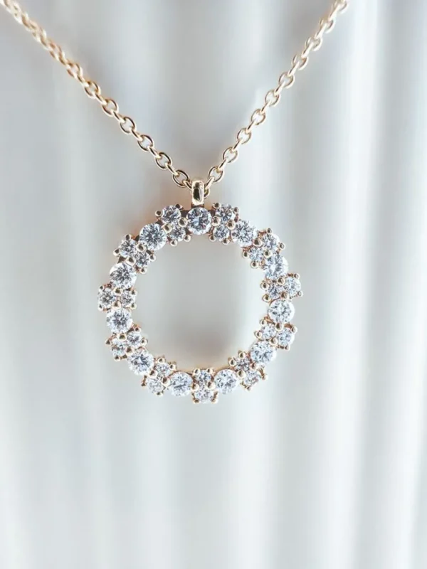 Collier geelgoud briljant 0,28 crt.