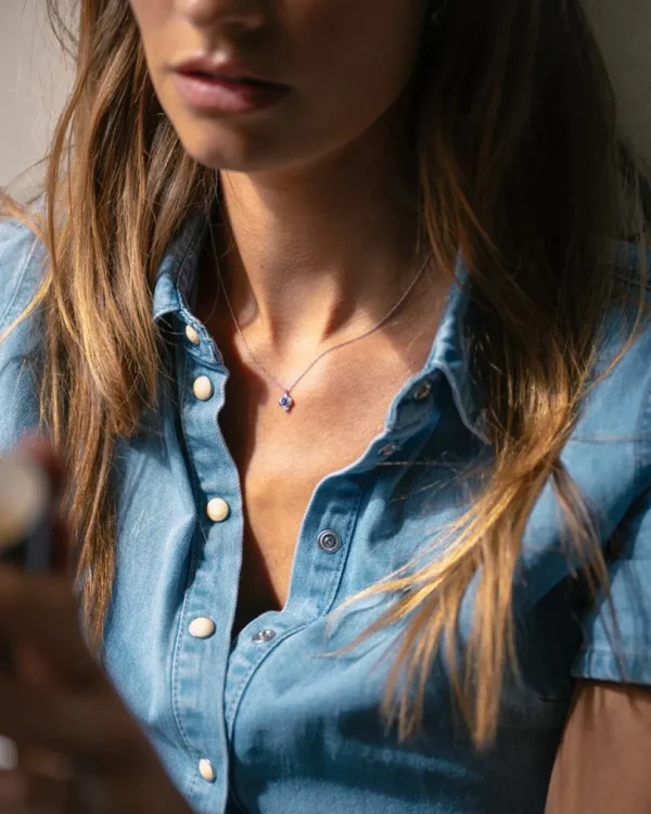Collier witgoud briljant+saffier