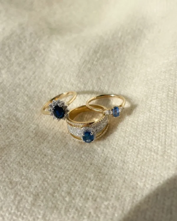 Ring bicolor briljant + saffier