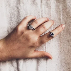 Ring witgoud briljant + saffier